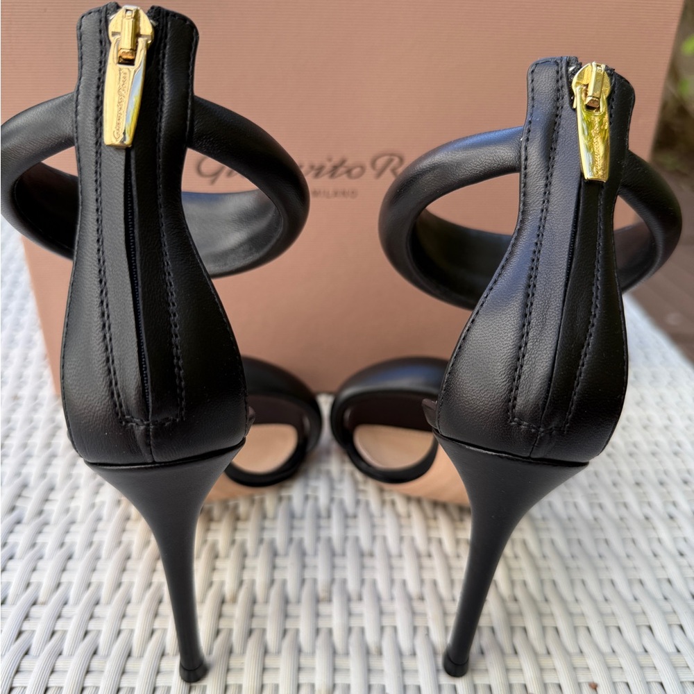 Gianvito Rossi Bijoux Black Nero Lambskin Napa Leather Ankle Strap Heels 37.5 - Picture 13 of 13